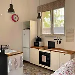 Knezits Spacious Ac Terrace Free Parking Daire