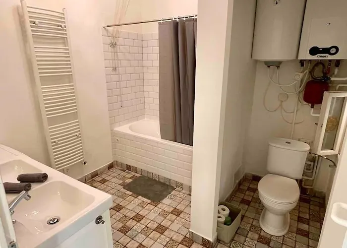 Апартаменты Knezits Spacious Ac Terrace Free Parking *