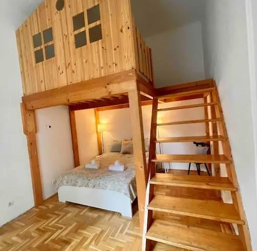 Knezits Spacious Ac Terrace Free Parking * Будапешт