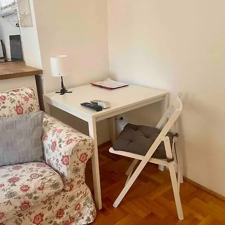 Διαμέρισμα Knezits Spacious Ac Terrace Free Parking Βουδαπέστη